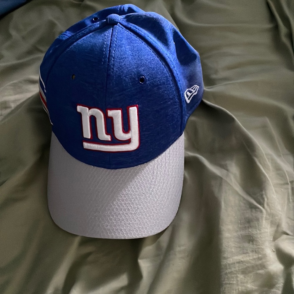 New York Giants 2018 home 3930 sideline cap